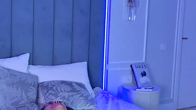 VioletAshn Live XXX chat