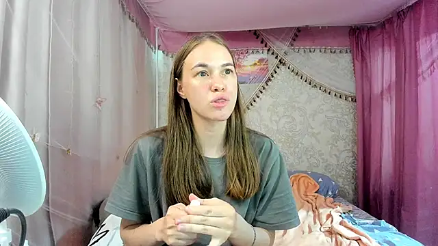 leila_bambi_'s Live XXX Chat