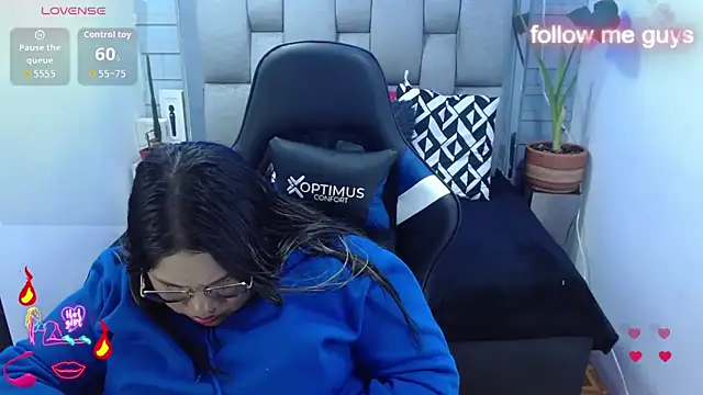 XXX chat uživo modela evelin_zaens
