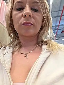 KaylinJan Live XXX Chat