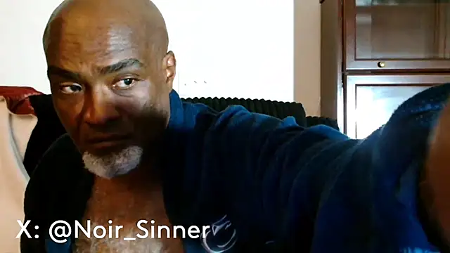 แชท XXX สดของ sinnernoir