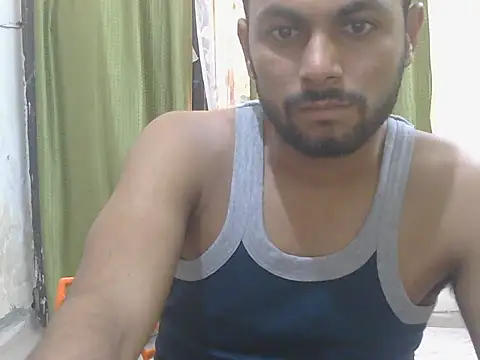 Stubborndesiboy's Live XXX Chat