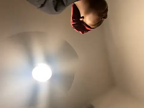 Tattedupdek Chat XXX live