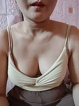 Snack-bign Live XXX chat