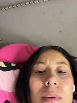 Chat +18 de Madelynjhons0717 ao vivo