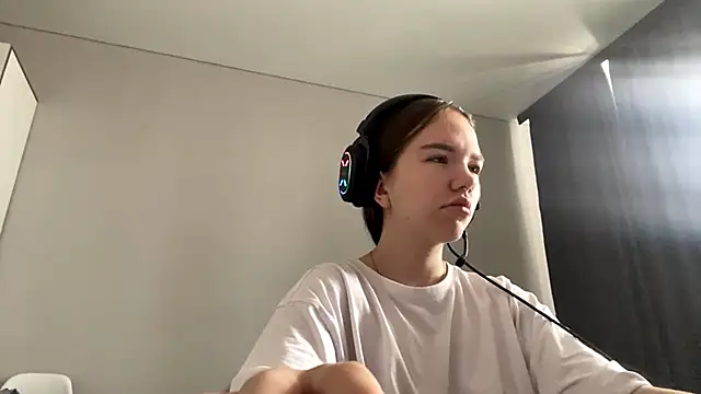 XXX chat uživo modela FewerCadre