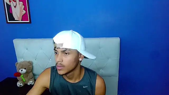 Angel_foxc13 – Naživo XXX chat