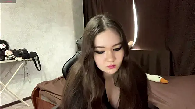 XXX chat uživo modela ActedMlin