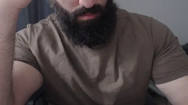 hugemachohandsome Adlı Modelin Canlı XXX Sohbeti