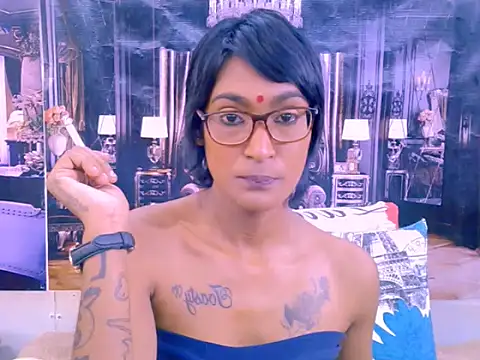 Czat XXX na żywo – IndianRebel4u2Luv