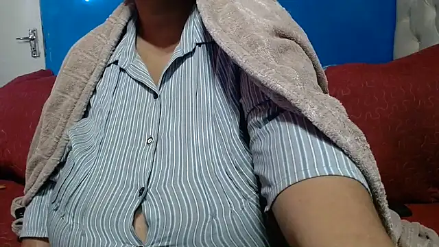 CUTEFIRMMELONSS 现场XXX聊天