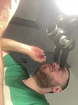 XXX chat uživo modela DorianJeday