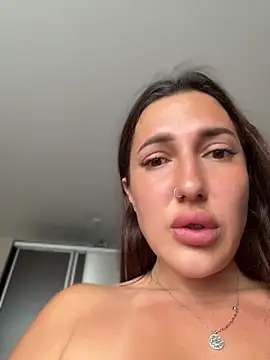 AleksandraRich's Live XXX Chat