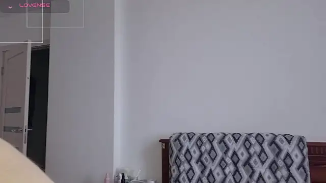 LynetHakes Chat XXX in diretta