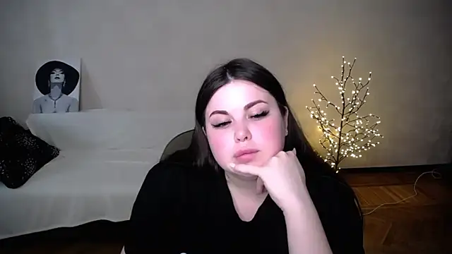Emily_Mo Live XXX-Chat