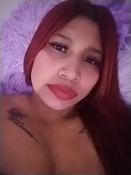 Chatroom XXX en direct de Cherry_Charlottee