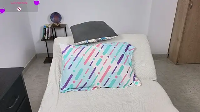 blue__moon_'s Live XXX Chat