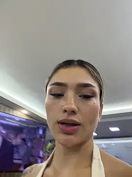 Arianavillada's Live XXX Chat