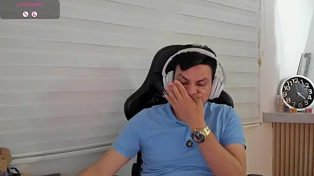 XXX chat uživo modela Rick_Adams