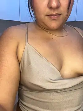 XXX chat uživo modela Kitty_lulu_