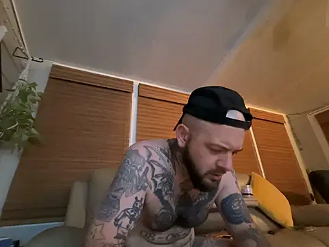 צ'אט XXX בשידור חי של nATTi_dADDy