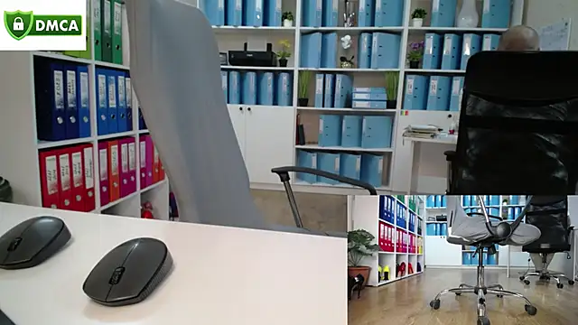 secret-office Chat XXX in diretta