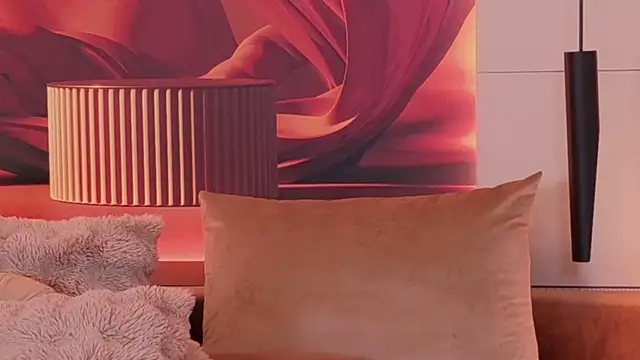 XXX chat uživo modela RubyLuxee