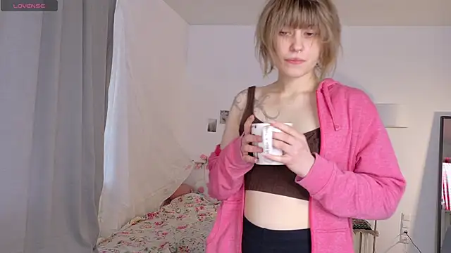 KikiMoor's Live XXX Chat