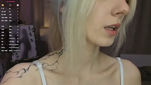JuanaSumma's Live XXX Chat