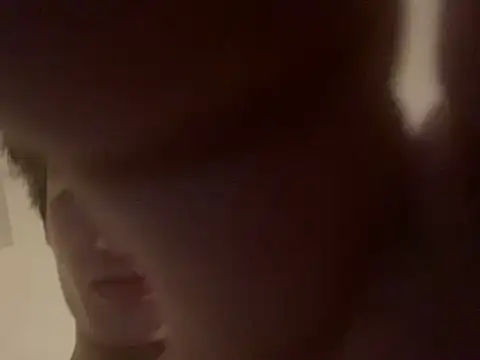 yourwhiteboy1 Live XXX-Chat