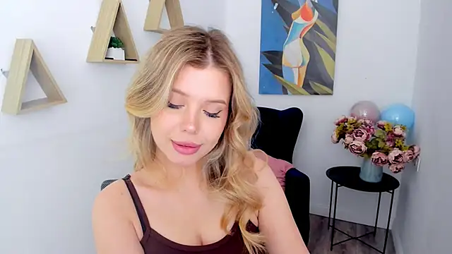 FollowLovee's Live XXX Chat