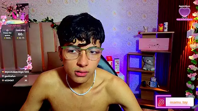 osamu_tay élő XXX-chatje