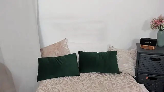 LilyBlondee Chat XXX live