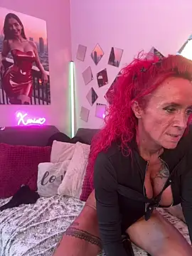 Hotmilfhamburg1's Live XXX Chat