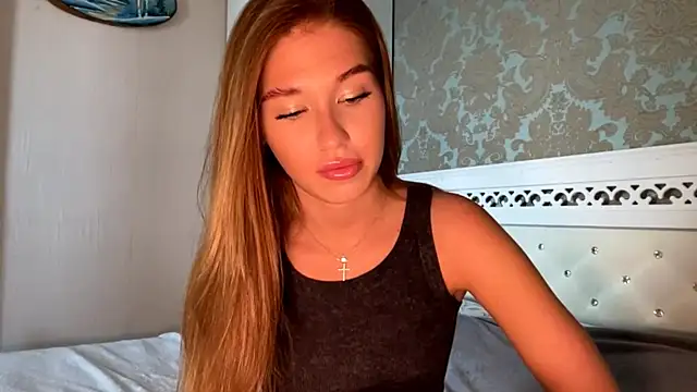 دردشة NamiRedhead الجنسية المباشرة