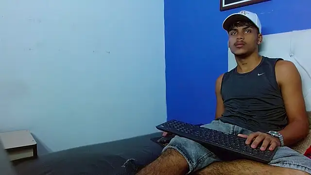 Chatroom XXX en direct de Angel_foxc13