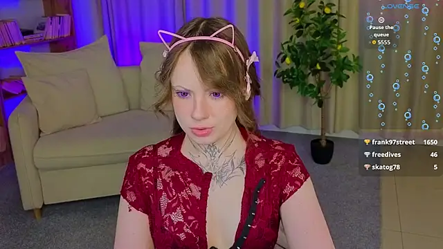 XXX chat uživo modela EricaMoonn
