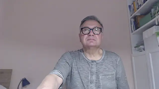 YOU6me's Live XXX Chat