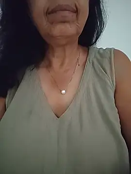 NakedMILFx Chat XXX live