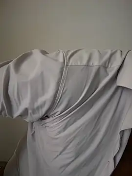 XXX chat uživo modela SecretlyDD