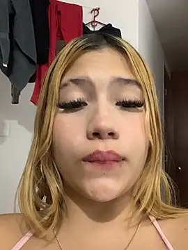 zury_cute1 Chat XXX in diretta
