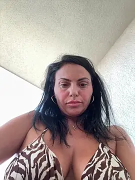 Chat XXX en directo de KimKelly13