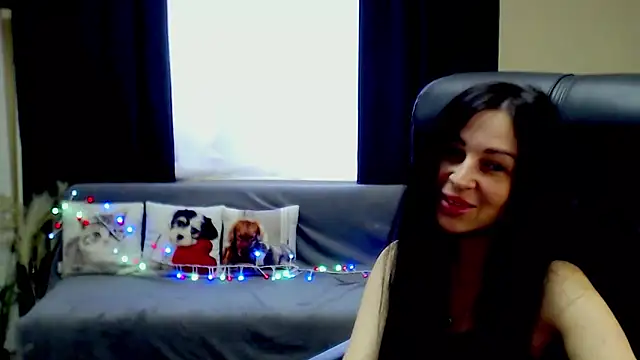 SweetLouise_ XXX чат на живо