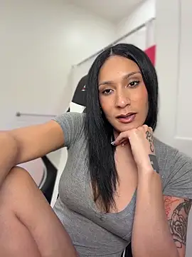Chatroom XXX en direct de FerrariFrench