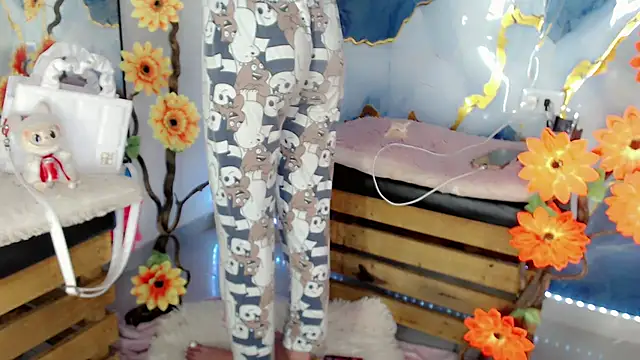 Chat +18 de NathalialLooes ao vivo