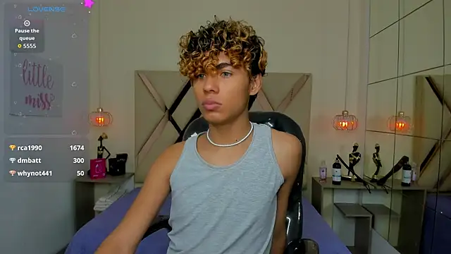 Anyelo_Twink XXX чат на живо