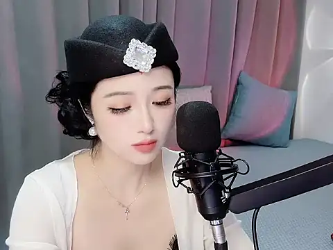 Momo-Wow's Live XXX Chat