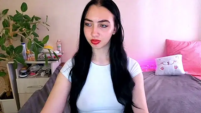Czat XXX na żywo – WildKittenX_