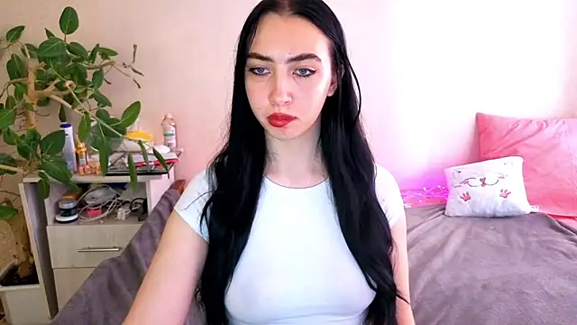 WildKittenX_ XXX чат на живо