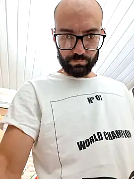 Chat +18 de Robsonitj90 ao vivo